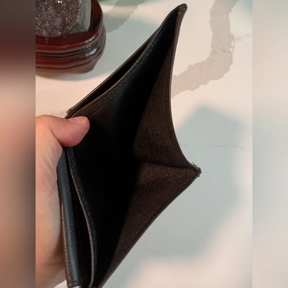 Authentic Louis Vuitton Black Leather Epi Bifold Wallet